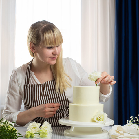 CUSTOM CAKES